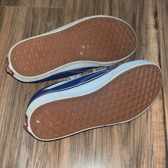 Kids Vans - Picture 3 of 4